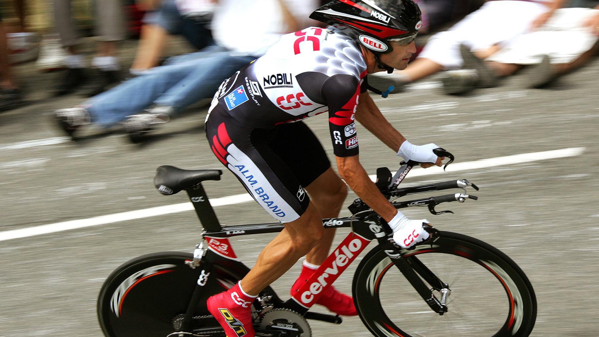 伯纳乌的翻新：白色巨塔的现代化，伯纳乌翻修